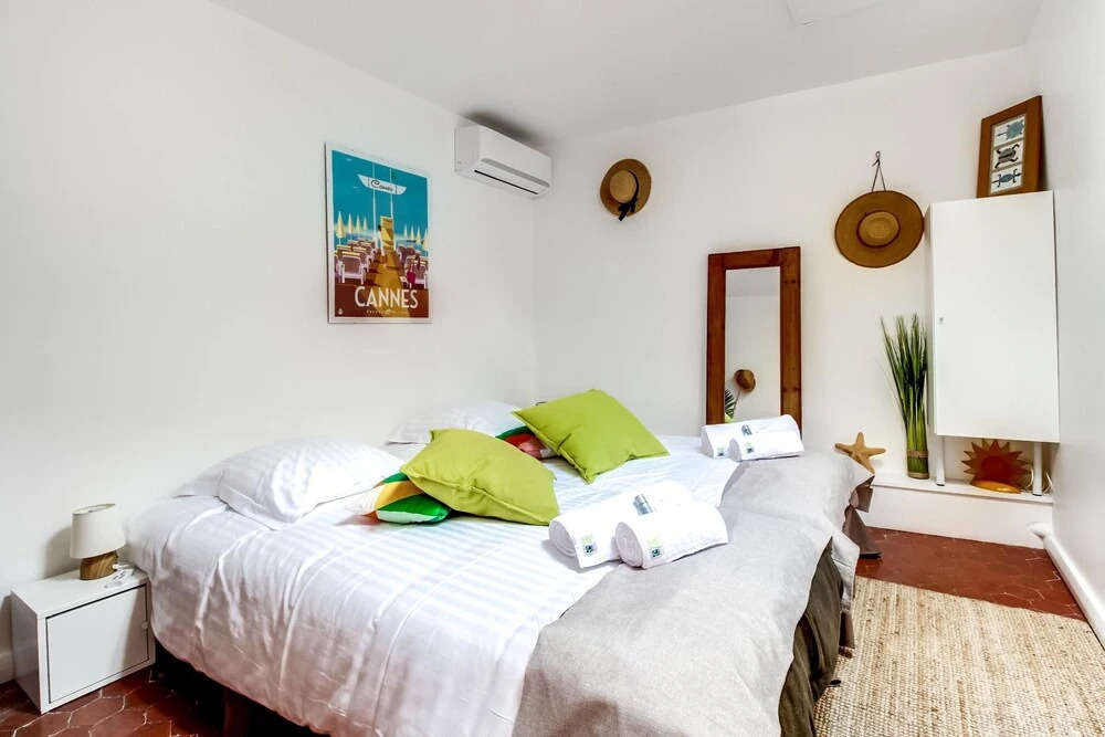 3 meynadier Apartment 1