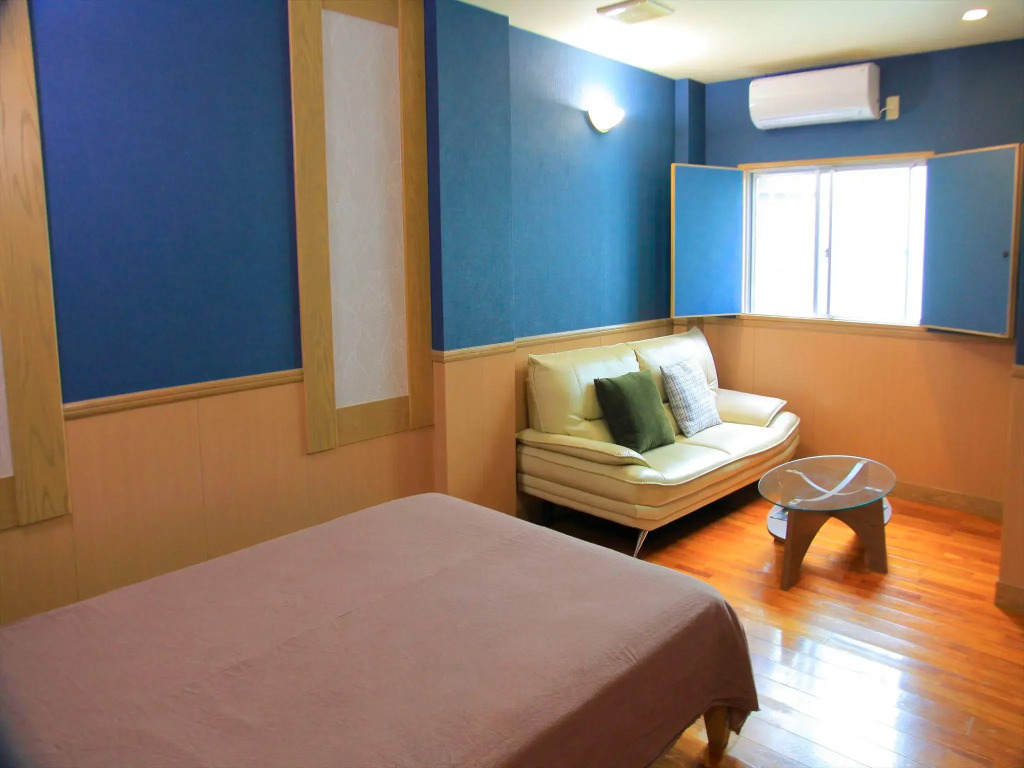 HOTEL 紅-bin