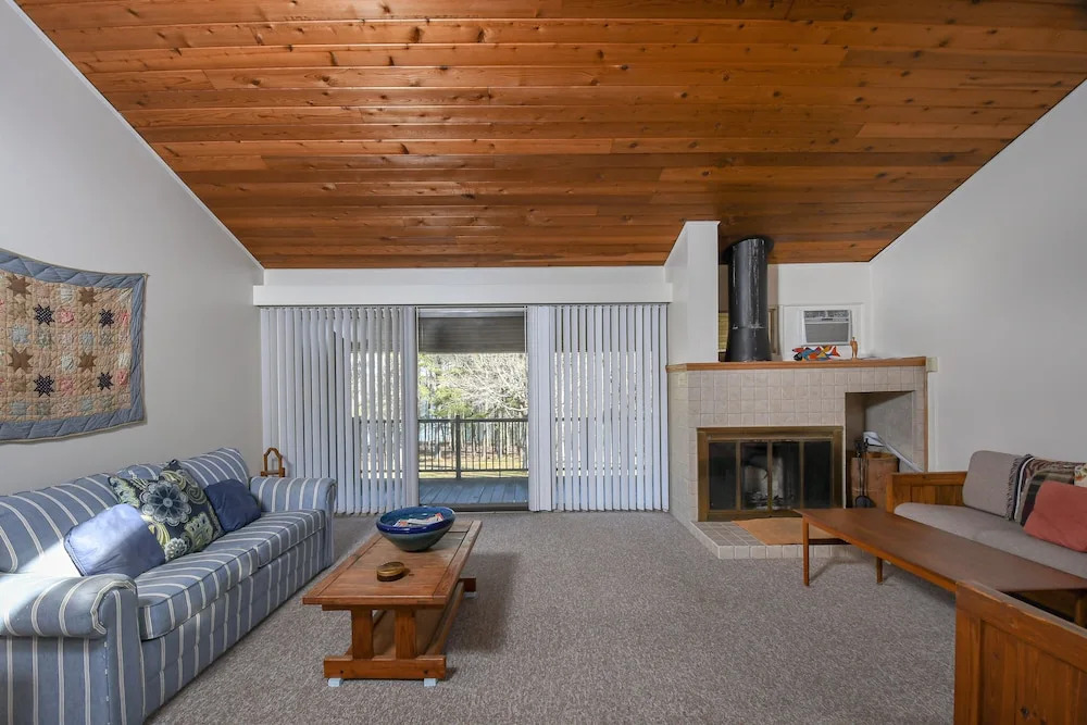 Four Hooppole South Condo B7 2 Bedroom Townhome