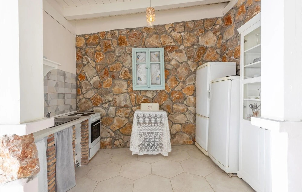 Amazing Home in Dramalj With Wifi, 2 Bedrooms and Outdoor Swimming Pool