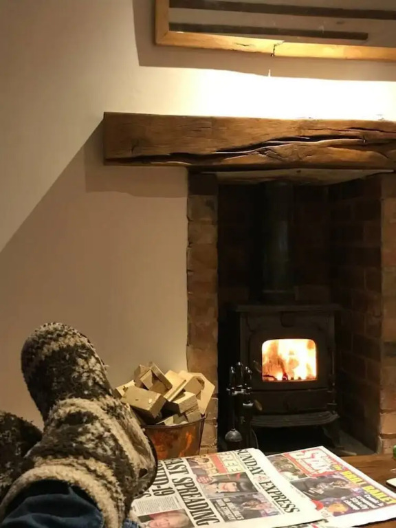 Village Period Cottage Next to a Idyllic Stream