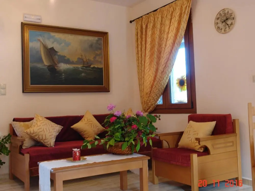 Nice Villa With Private Swimming Pool in Loutra, NW Crete