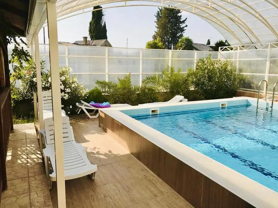 Kristall Guesthouse