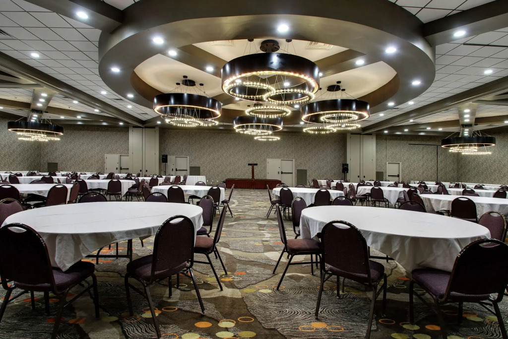 Doubletree By Hilton Mt. Vernon