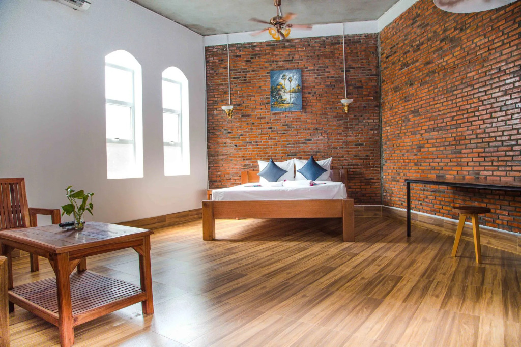The Coconut House Hotel