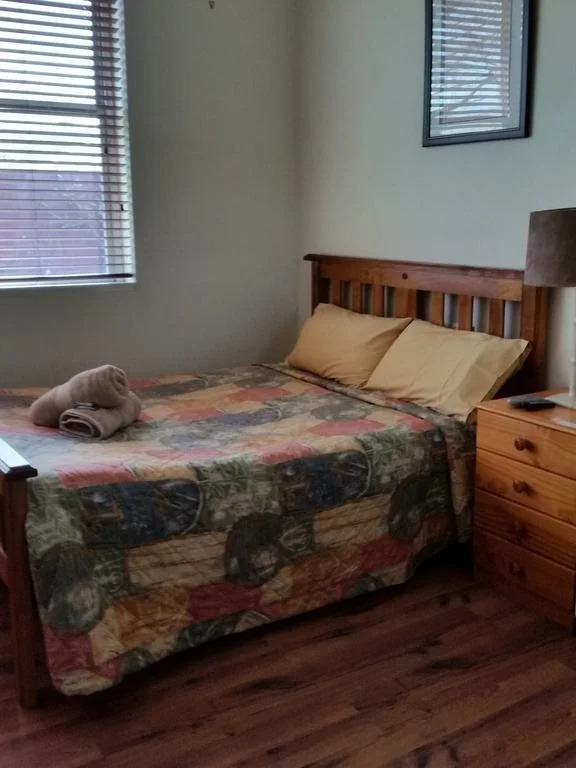 Willow Court Motel