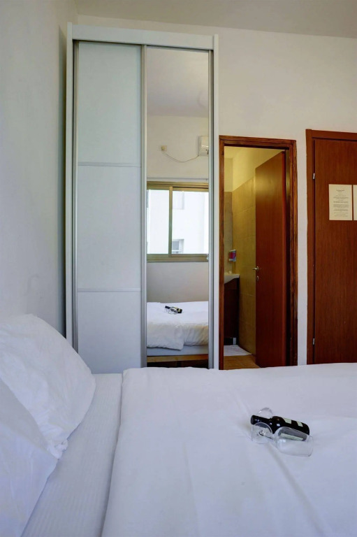 Shore Suites