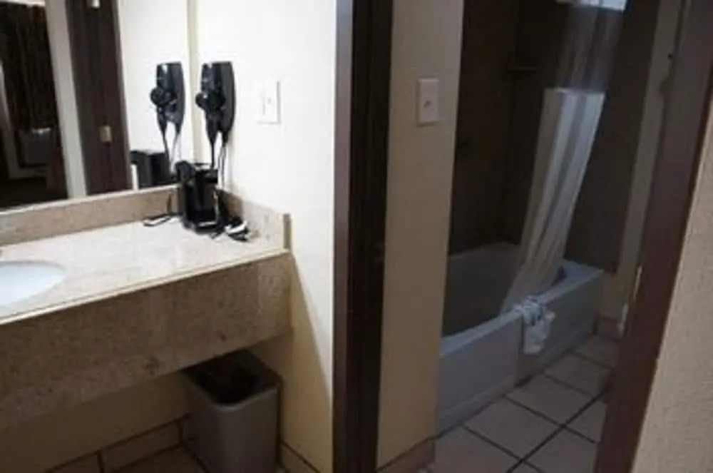 Surfside Inn Suites