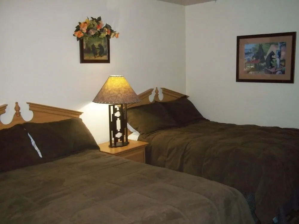 Village Lodge