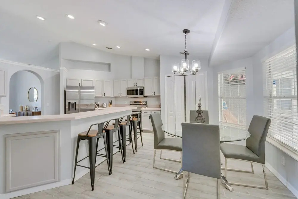 Inviting Home w/ Lanai & Pool in Kissimmee!