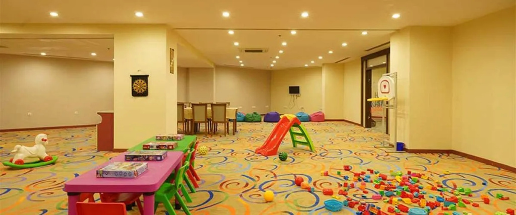 Throne Beach Resort & Spa - Ultra All Inclusive
