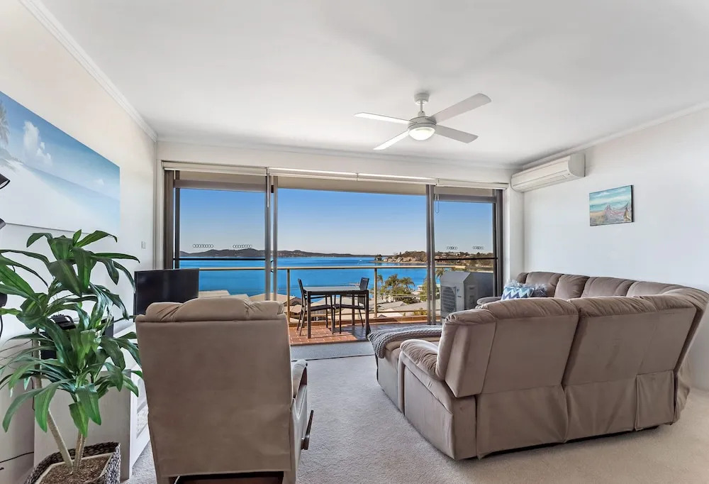 Triview, Unit 11/1-3 Mitchell Street