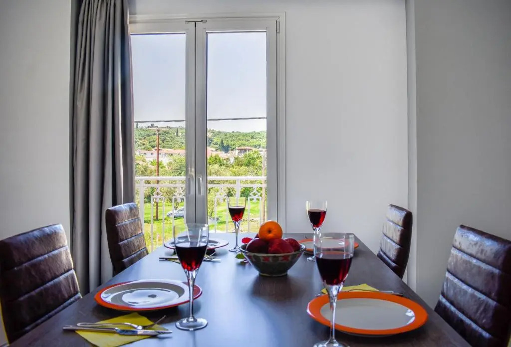 Katsaros Luxury Apts 5min walk to beach