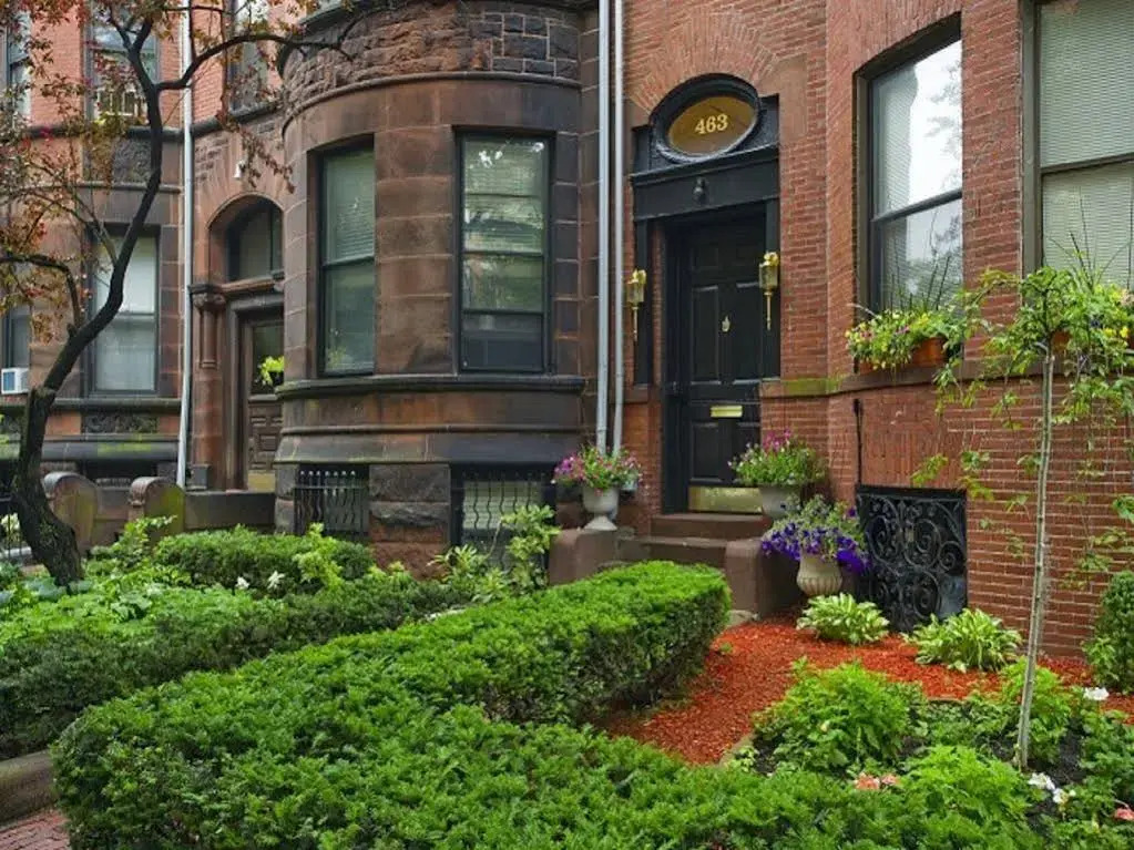 463 Beacon Street Guest House