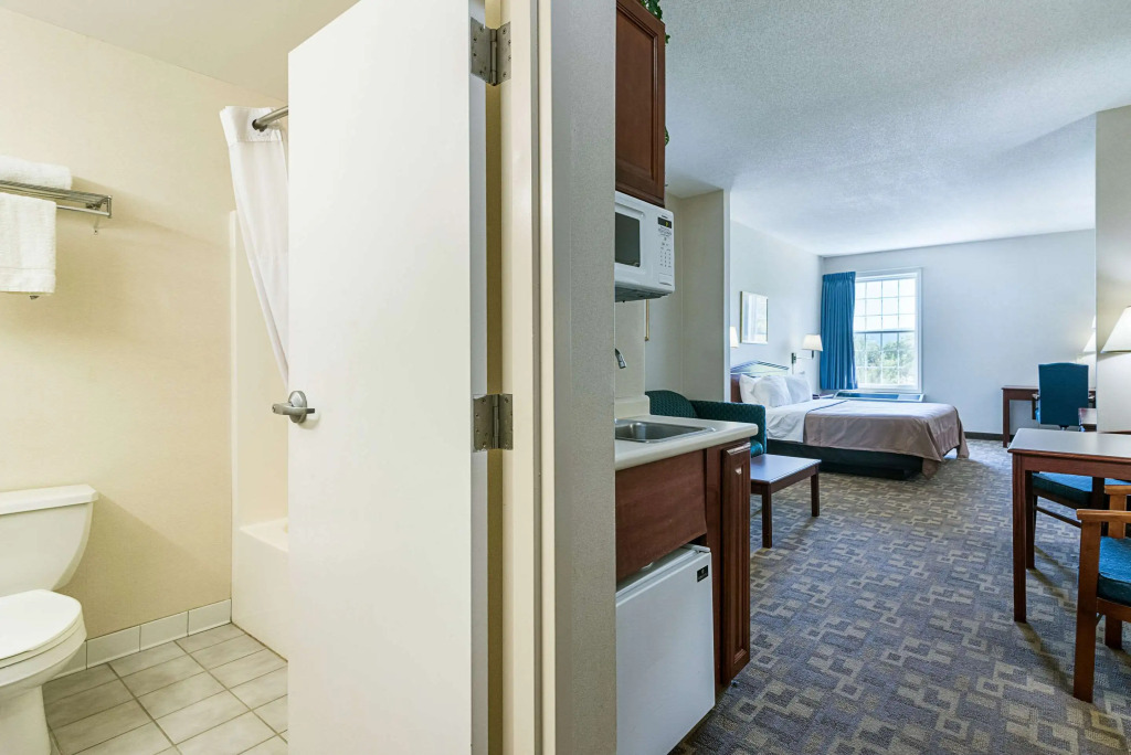 Quality Inn & Suites Schoharie near Howe Caverns