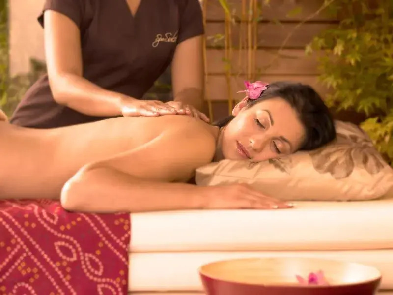 Westport Plaza Hotel, Spa & Leisure