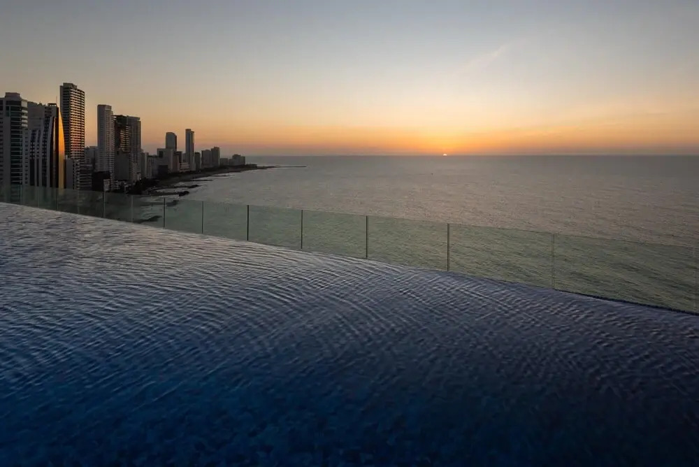 Luxe 1BR Apt With Amazing Water and City Views 2801