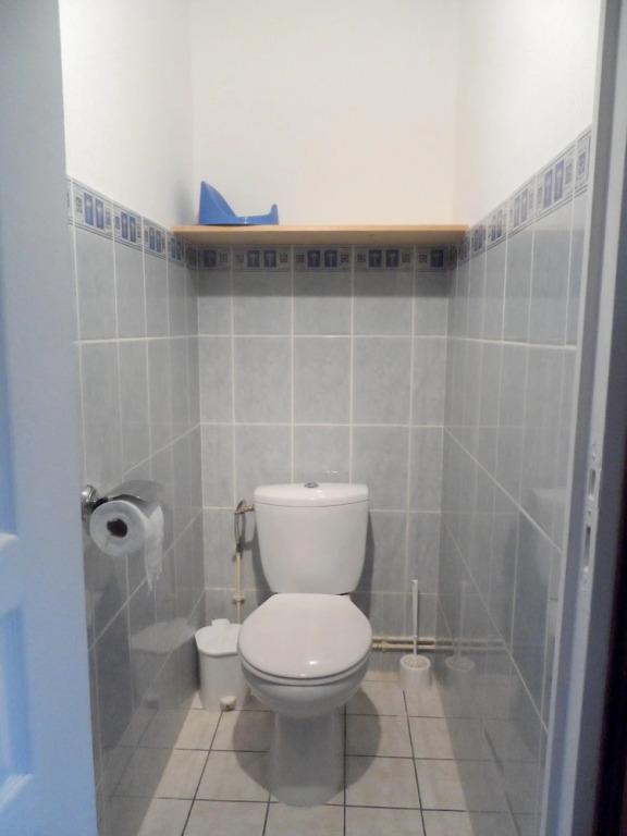 House With 2 Bedrooms in Chanteloup, With Wonderful Lake View, Furnish