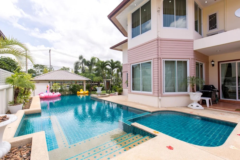 The Farah House