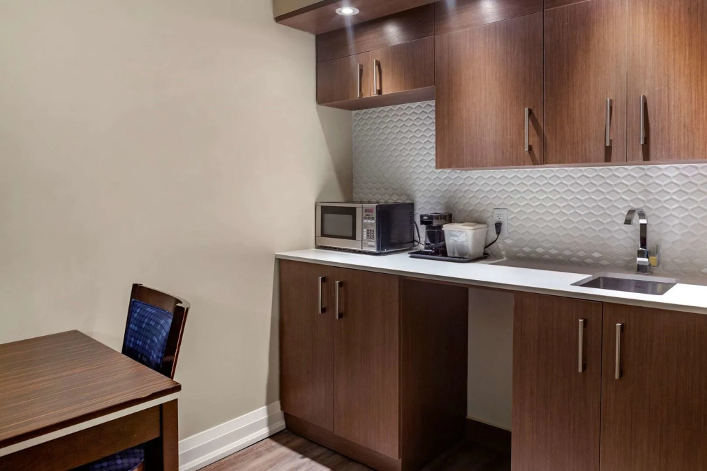 EconoLodge Downtown Toronto