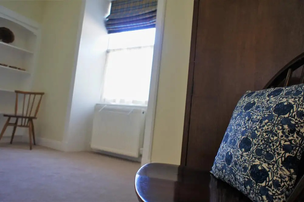Fantastic 2 Bedroom, Spacious and Great Location!