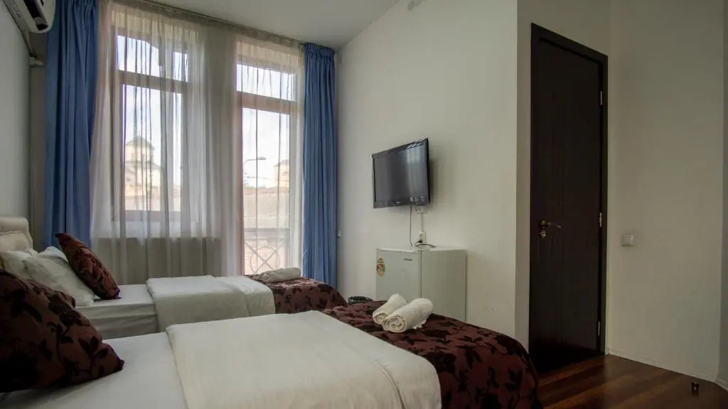 AIA Hotel
