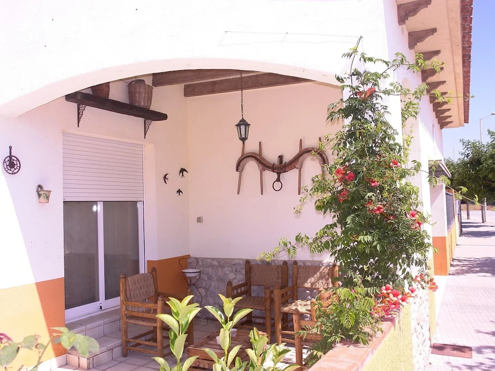 Boutique Holiday Home in Sant Pere Pescador With Garden and Garage