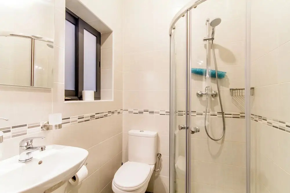 TaSiku Gozitan villa Pool & hot tub - Happy Rentals