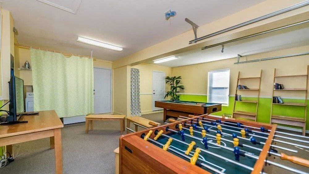 Elegant 5 Bedroom 5 Bath Pool Home in Windsor Hills Resort