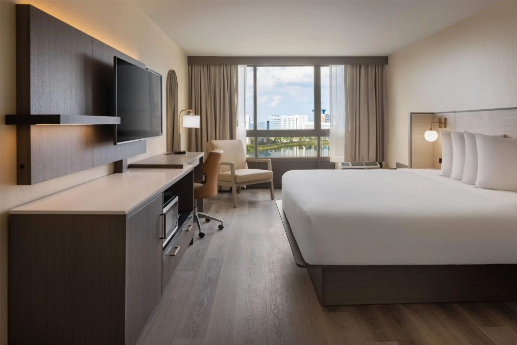 Ramada Plaza by Wyndham Orlando Resort & Suites Intl Drive - Newly Renovated