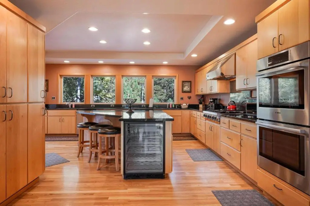 Tournament-Golf View-5BR/4BA