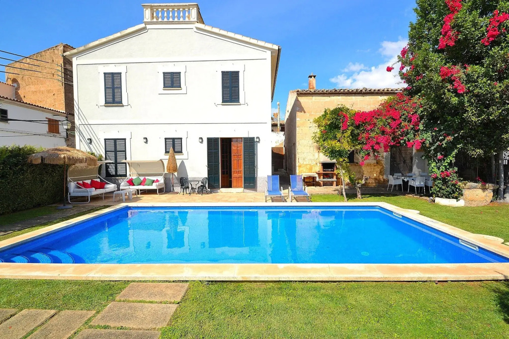 Villa Llubí 034