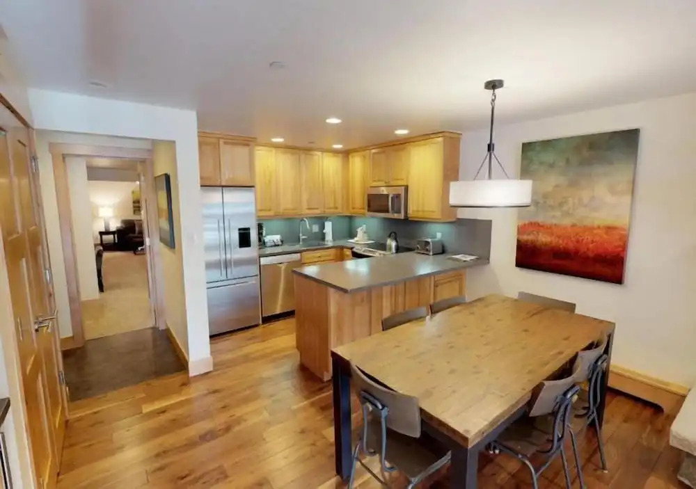 Slopeside 3 Bedroom Gold-rated Residence at Golden Peak Steps to Vail Village