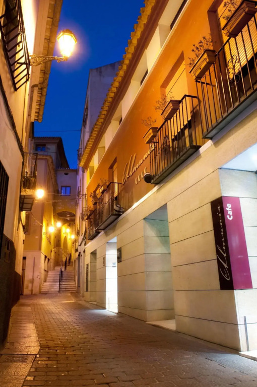 Hotel Almunia