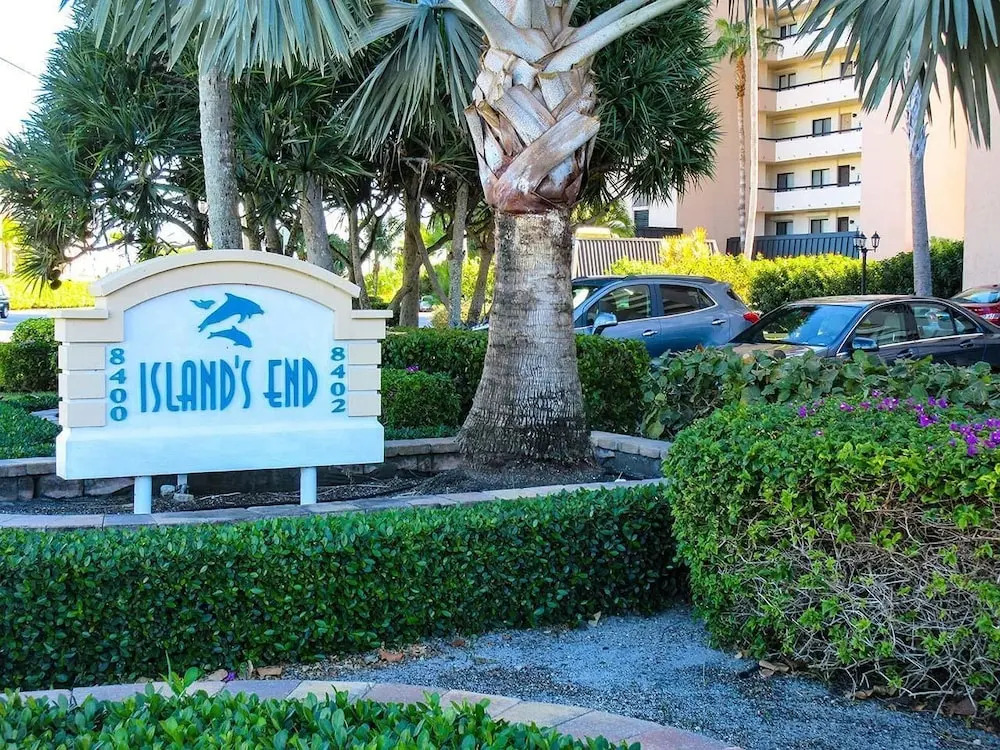Islands End #801 2 Bedrooms 2 Bathrooms Condo