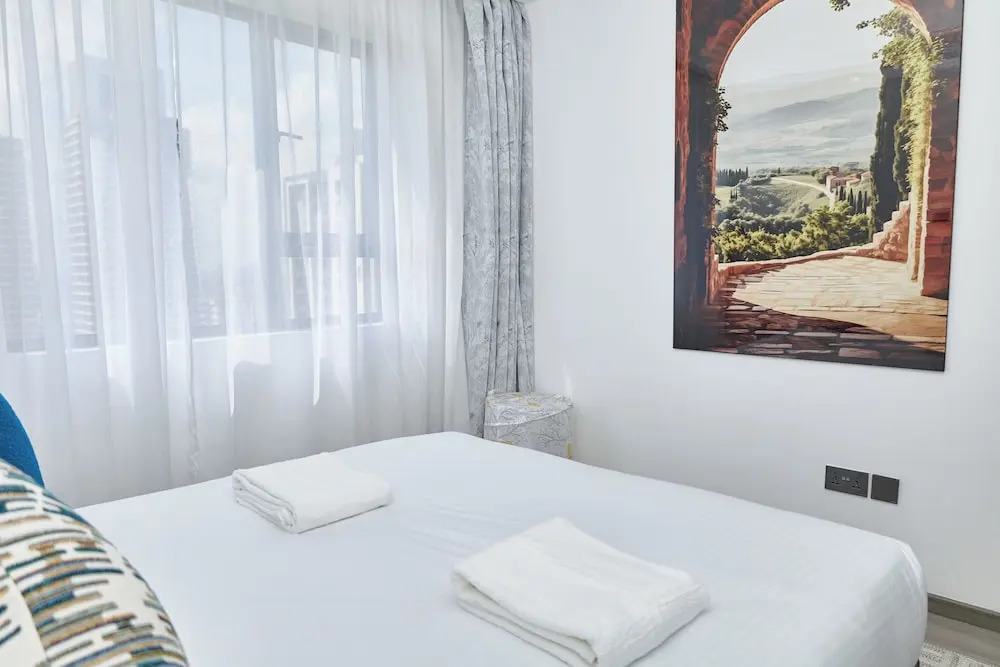 Nari By Edmor Suites