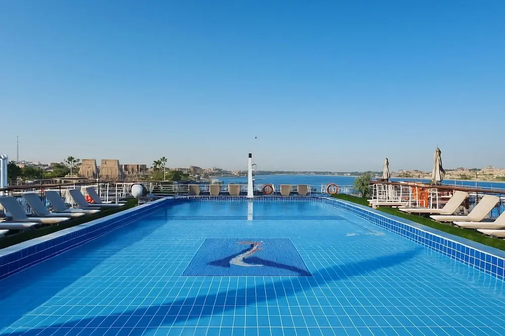 Nile Cruise Royal Queen 1 every Friday from Aswan 3 nights and every Monday from Luxor 4 nights