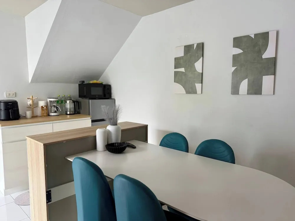 Jungle House Phuket - 4BR Seaview Retreat, Patong
