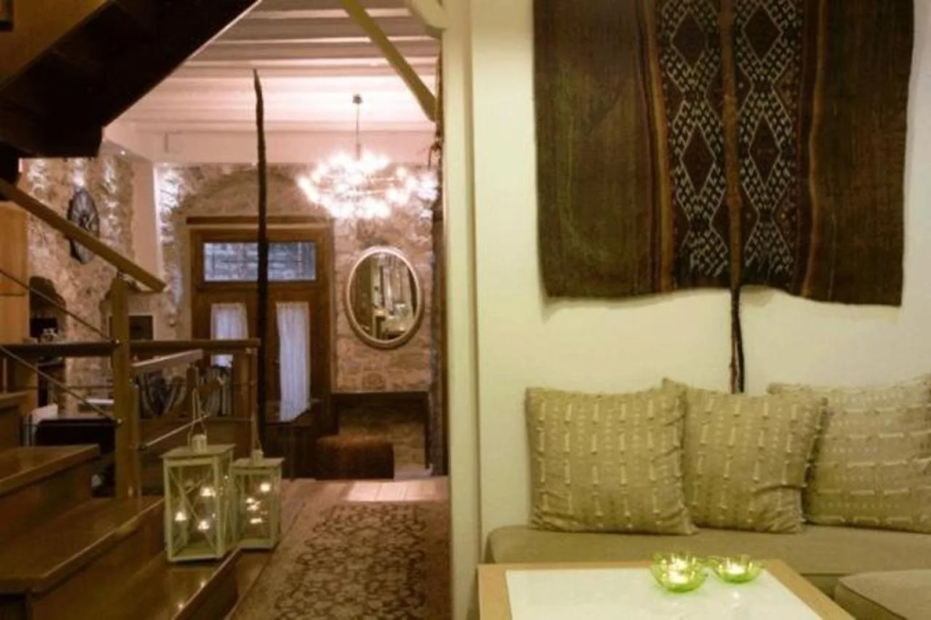 Secluded Mountain Refuge - Theonimfi Paradise Gem