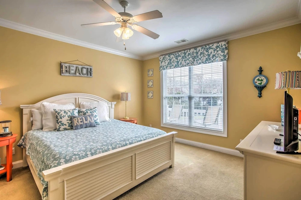 Bermuda Bay Home - Gated Oceanfront Community