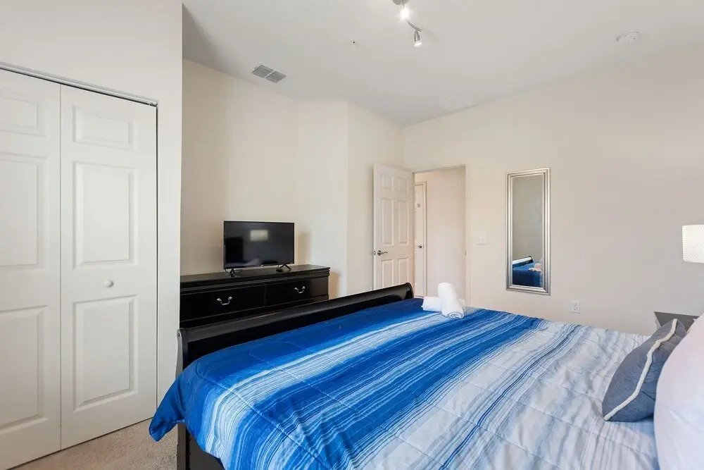 Lucky Find Lucaya Resort by Shine Villas #713 townhouse