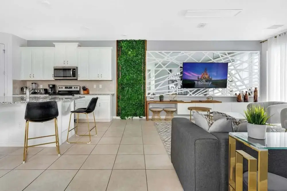 Stunning 7BR Home With Themed Bedrooms