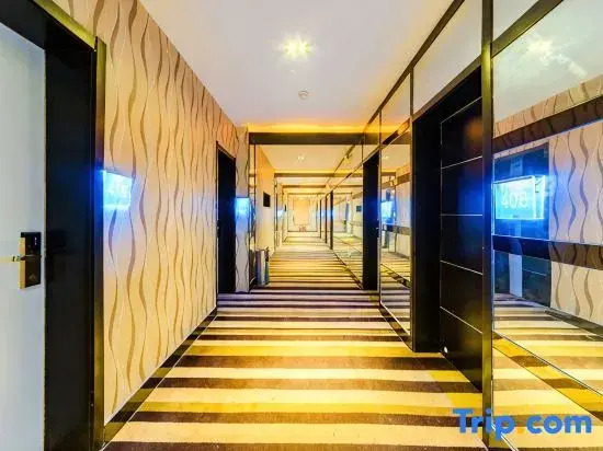 Shengjia Business Hotel