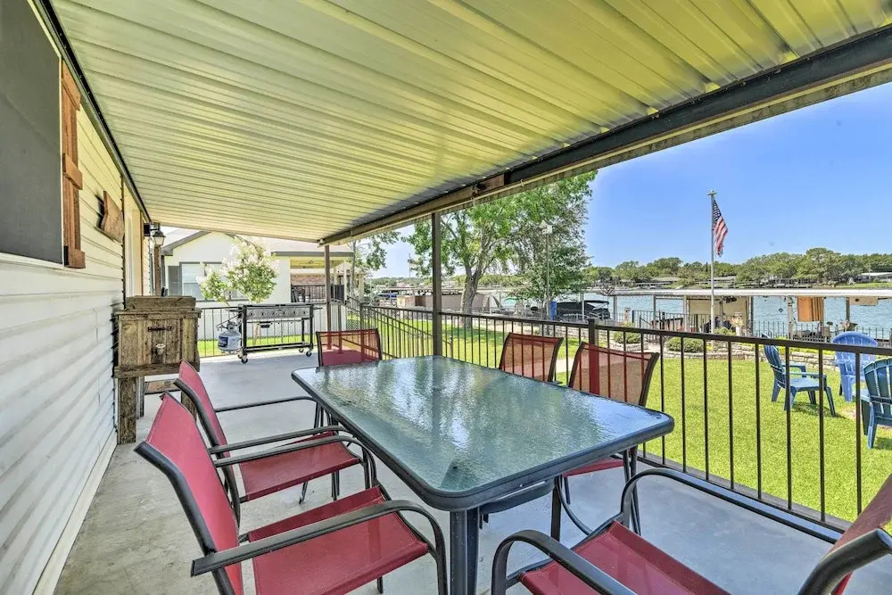 Lakefront Granbury Home, Boat Dock On-site!