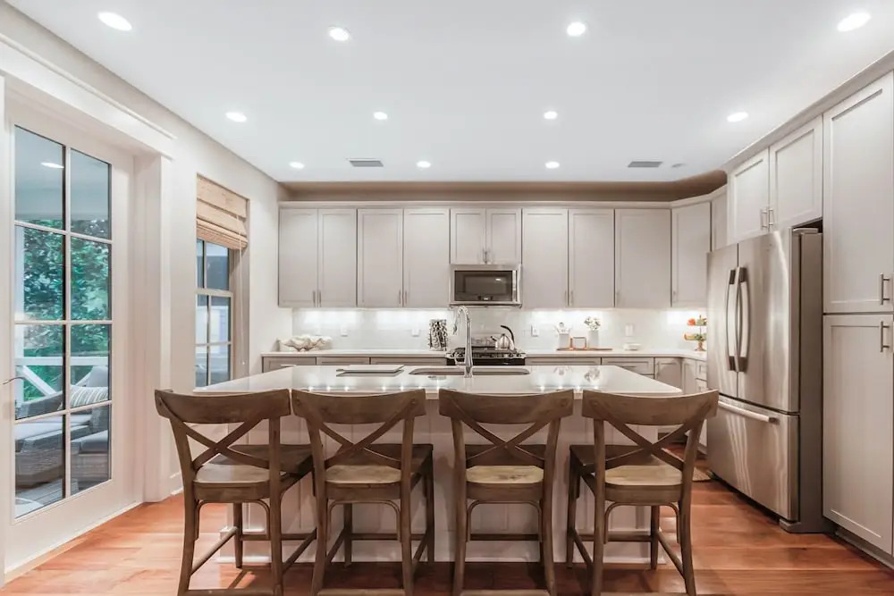 Cypress - 2 Masters, Golf Cart & Amenities 4 Bedroom Home