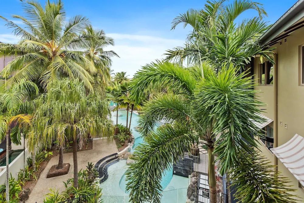 Pineapple Palms - Resort 9 Pools Gym