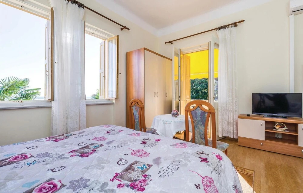 Lovely Apartment In Lovran With Kitchen