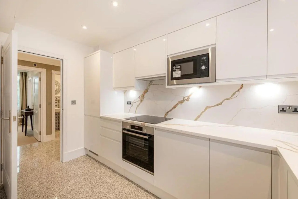 Fountain House Apartments - Hyde Park, London