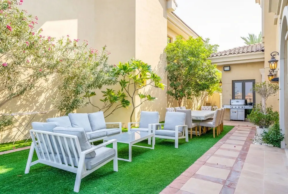 5BR Beach & pool villa in Palm