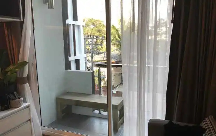 Luxury Condo Sukhumvit 11-13 Asoke Nana nightlife